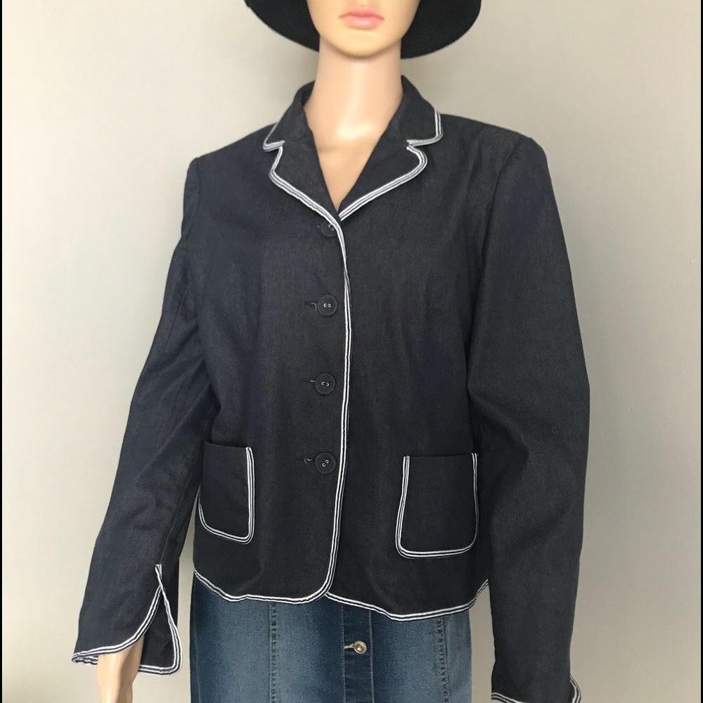 SOLD❤️Julie Mitchell